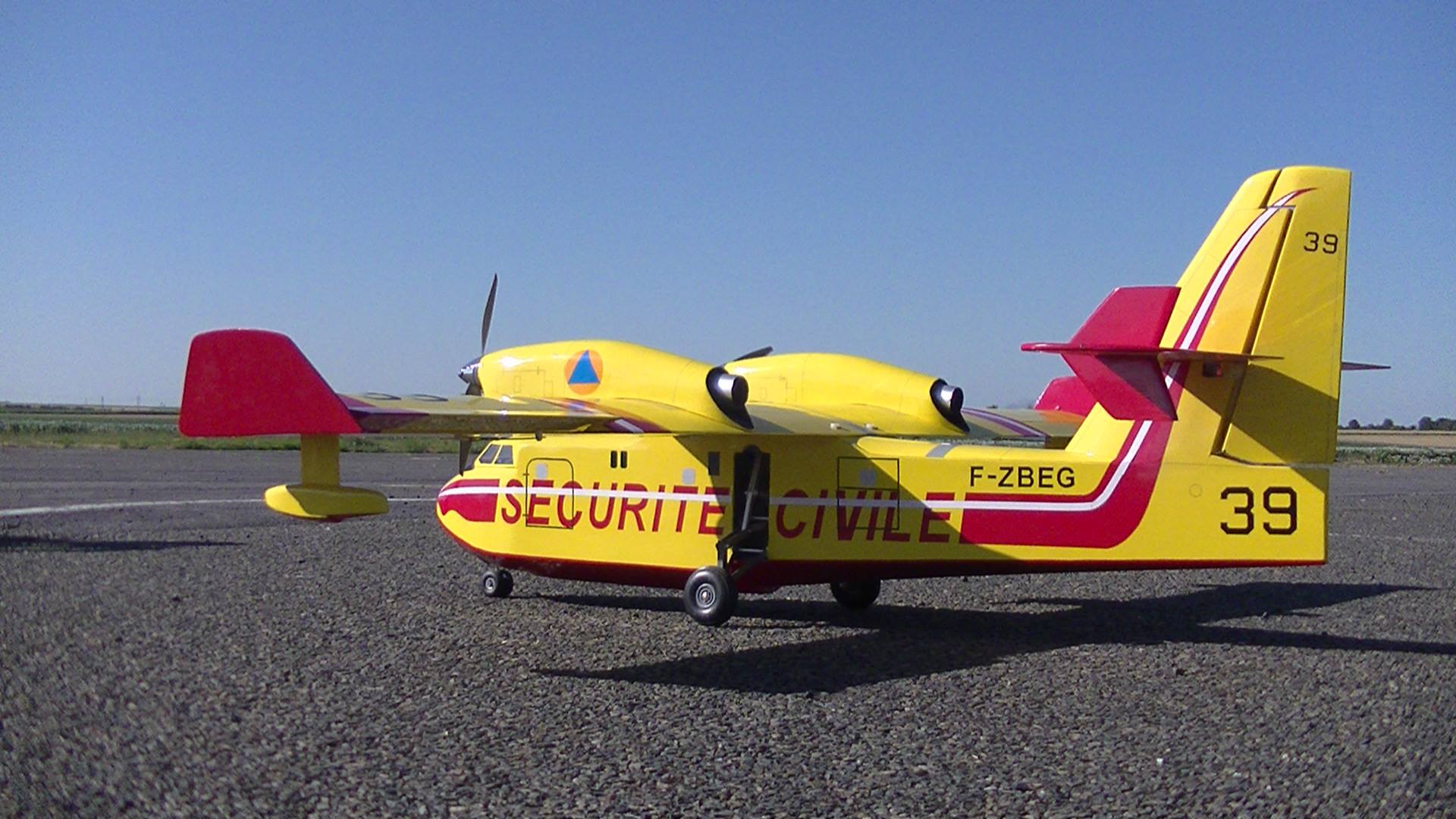 Short Kit Canadair CL415 2020mm