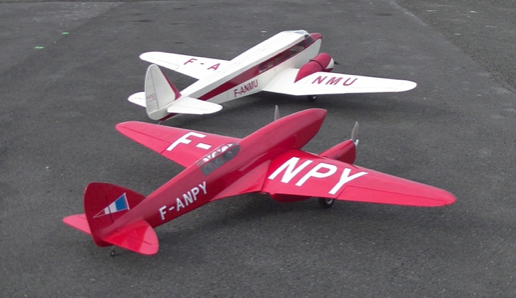 Short Kit DH88 COMET 1960mm