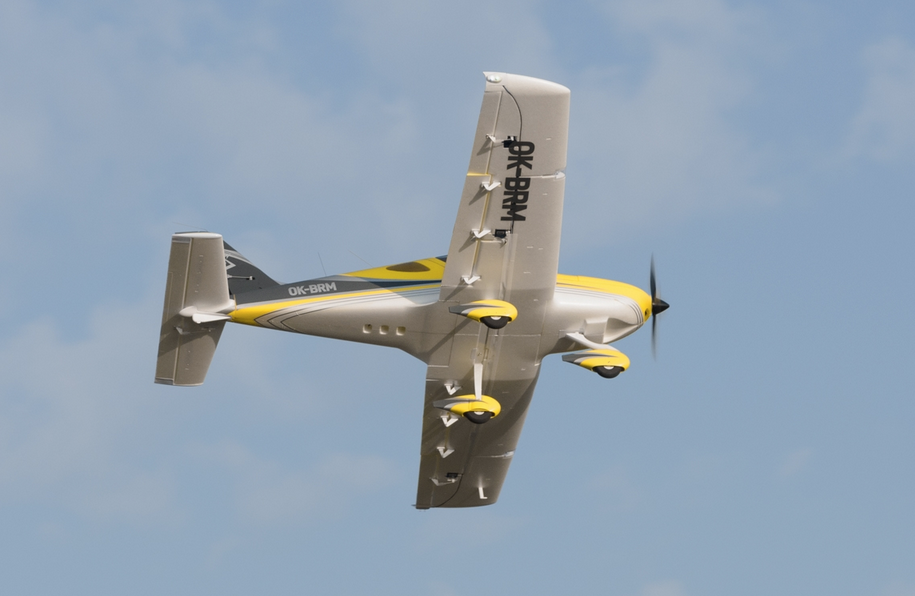 Bristell B23 1600mm Jaune PNP Kavan  Voltige