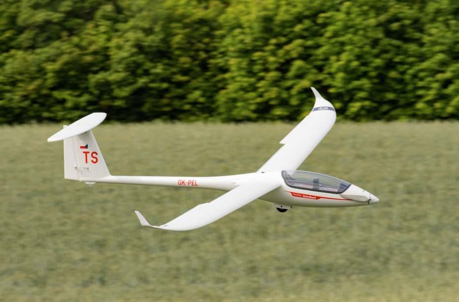 Motoplaneur TwinShark 2700 mm Kavan Planeurs