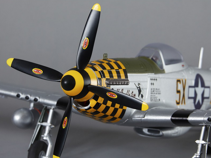 Warbird P-51D Mustang jaune PNP 750mm Derbee Warbird