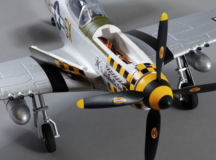Warbird P-51D Mustang jaune PNP 750mm Derbee Warbird